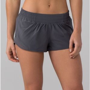 Lululemon Hotty Hot Shorts 2.5” Grey Size 4